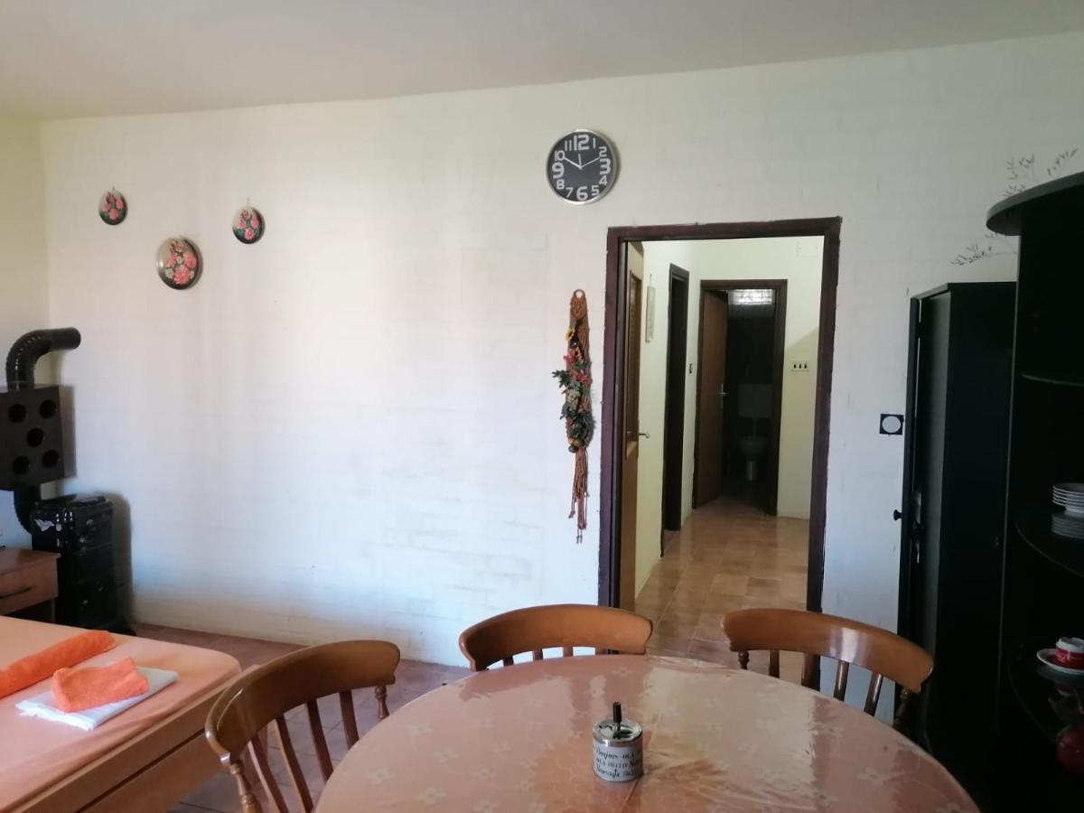 Apartmani Volaric Pag Pag Town Exterior foto